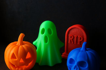 Wydrukuj kolorowe i świecące dekoracje halloweenowe z naszą straszną ofertą